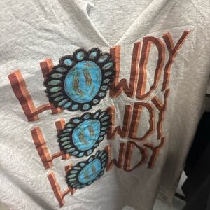 Howdy Graphic T-Shirt